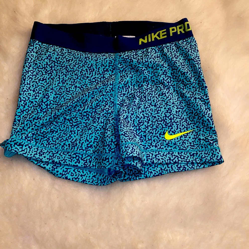 Nike short